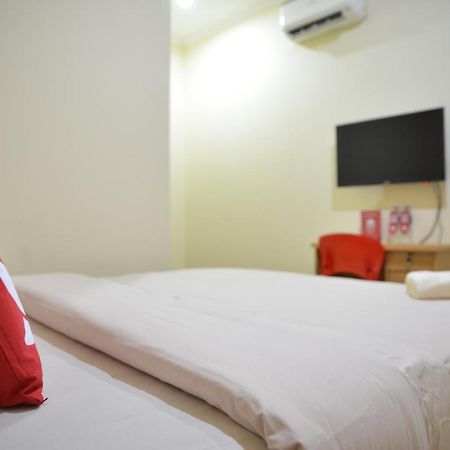 Zen Rooms Near Itc Roxy Mas ジャカルタ エクステリア 写真