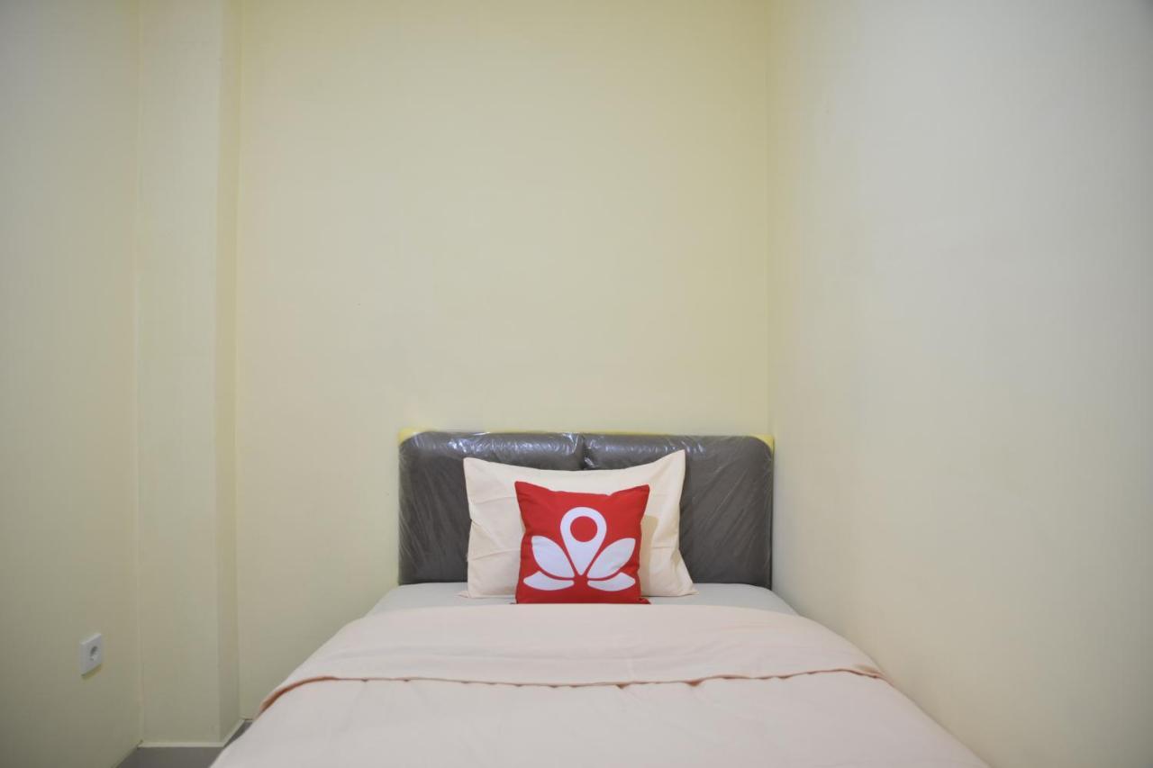 Zen Rooms Near Itc Roxy Mas ジャカルタ エクステリア 写真
