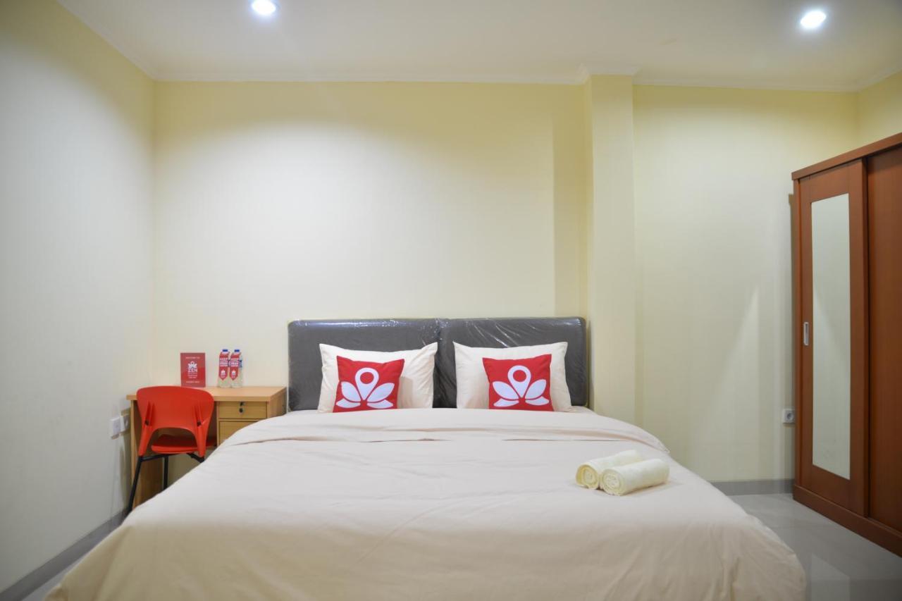 Zen Rooms Near Itc Roxy Mas ジャカルタ エクステリア 写真